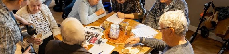 Van sigaren maken tot sokken stoppen