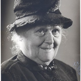 Zwerina Adriana Hendriks (1885-1974), kortweg juffrouw Hendriks bijgenaamd de vogel Gods